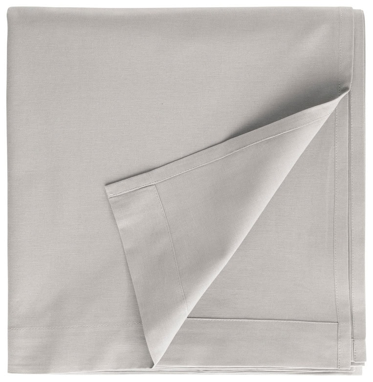 Renforkad sänggaveltextil i vitt, av hög kvalitet för bekväm sömn och elegant inredning.