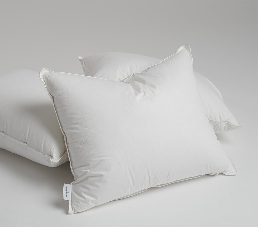 6040_golv_1 30% ullfyllning, handgjord, högkvalitativt, sovkudde, svensk design, skandinavisk, naturnära, hållbar, sovkomfort, premiumkudde.