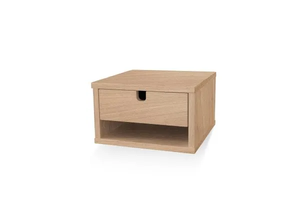 Möbel i ljus ek, sängfabriken, sängskaalförrådsdesign.