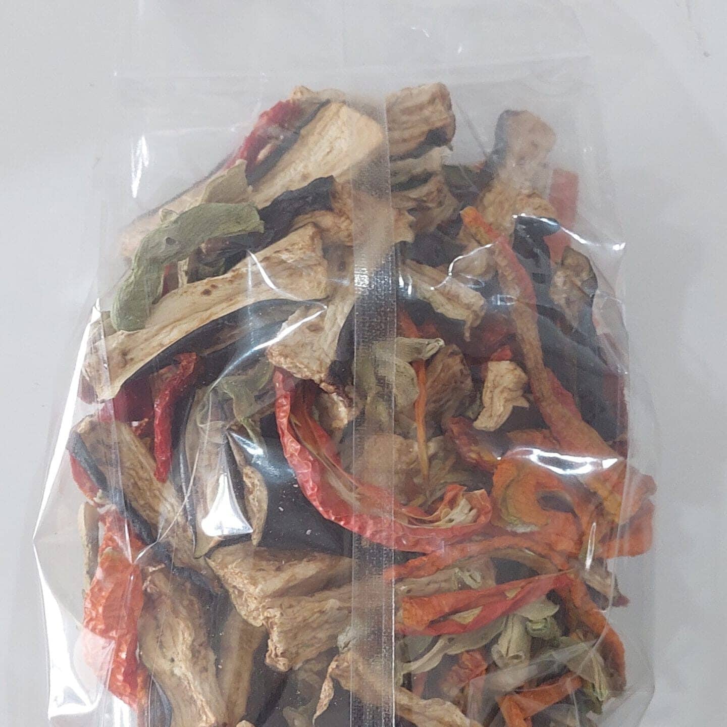 Fasulye patlıcan biber kabak kurusu türlü kuru karışık kuru sebze