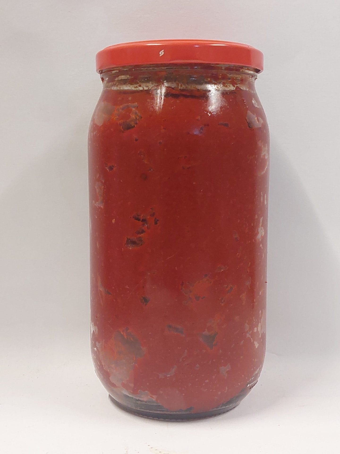 Antep usülü tatlı biber salçası