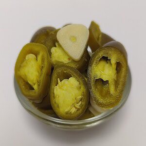 Jalepeno acı biber turşusu doğal farmante