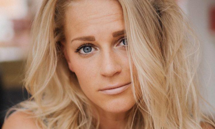 Julia Lindholm