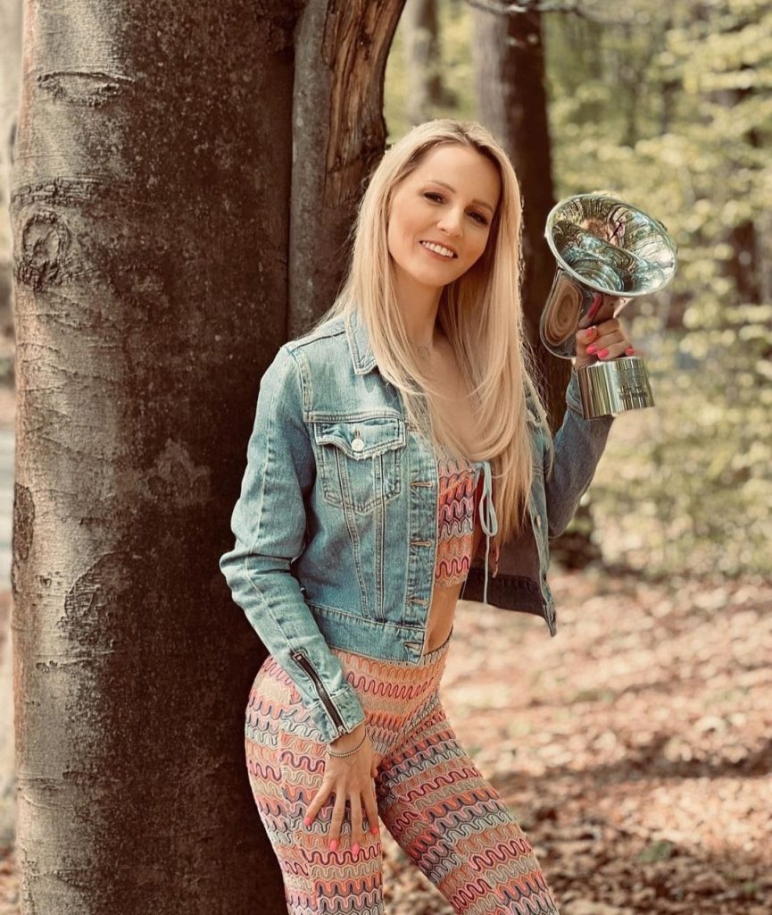 Melissa Naschenweng