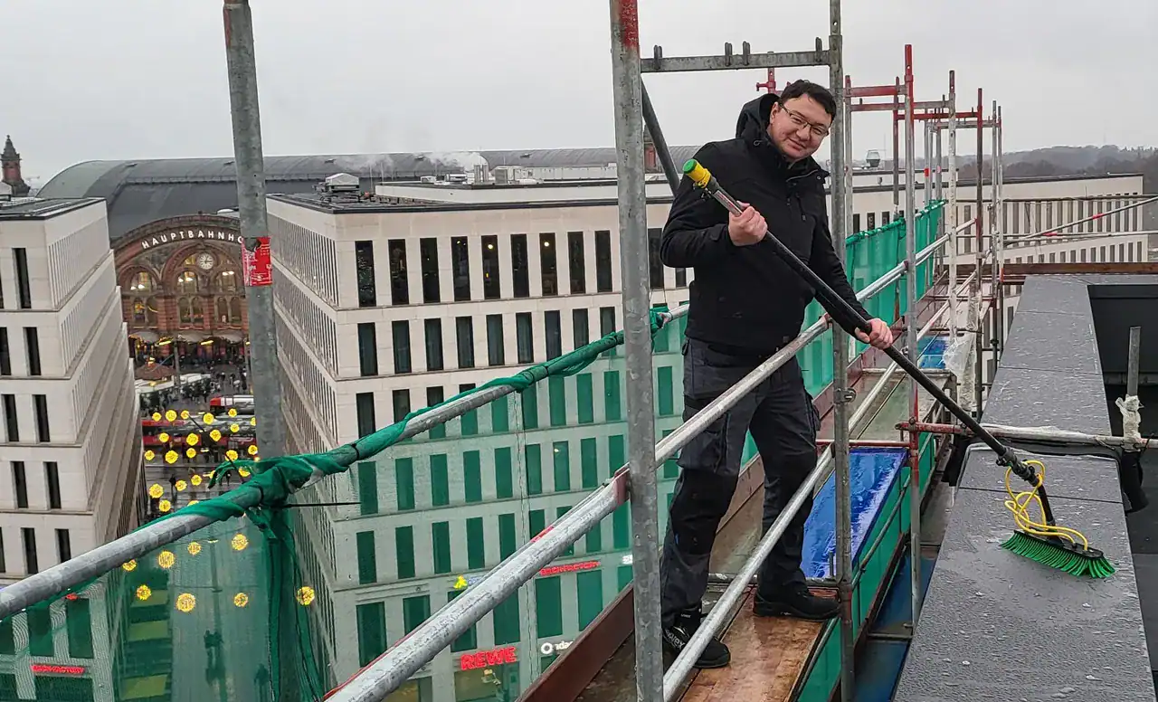 Fassadenreinigung und Fassadenimprägnierung 6 Fassadenreinigung Bremen Hauptbahnhof