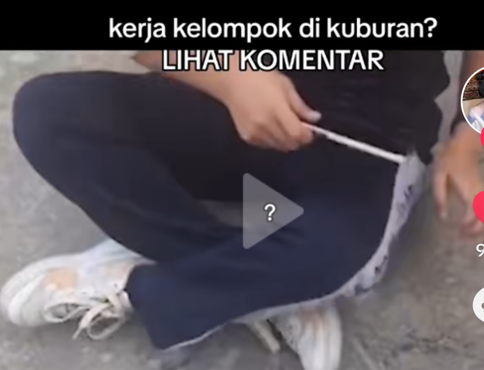 Kerja Kelompok di Kuburan Viral, Ternyata Ini Maksudnya