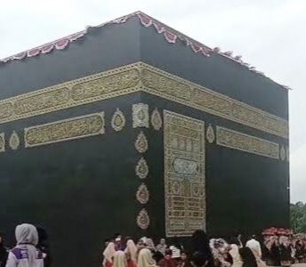 Masjid Unik di Agam Bernama Surau Ka'bah Inyiak Tuah Islamic Center Diresmikan Gubernur Sumbar