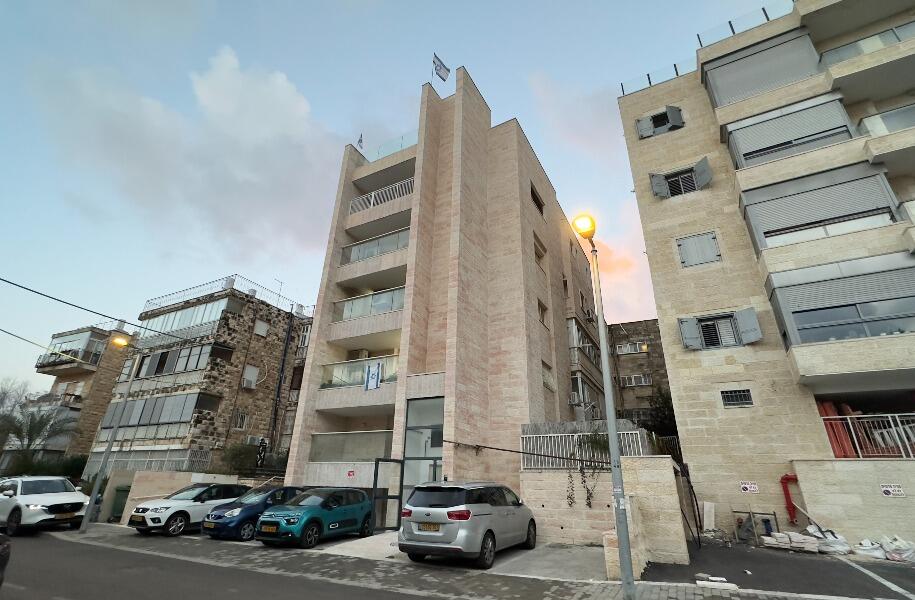 Apartment For Sale: Nof Harim St 16, Jerusalem, Beit HaKerem 1