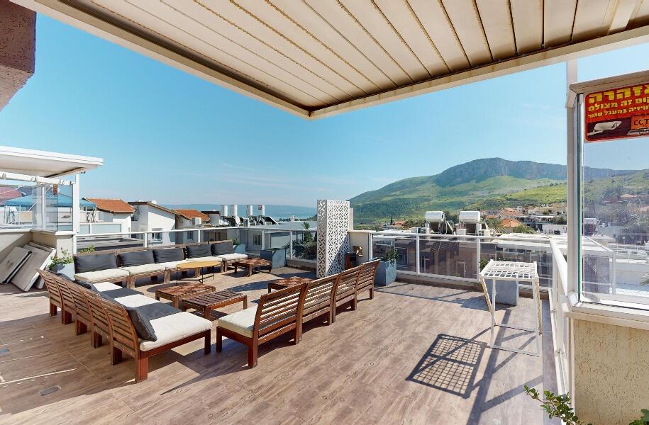 Villa For Sale: HaShita St 10, Migdal 1