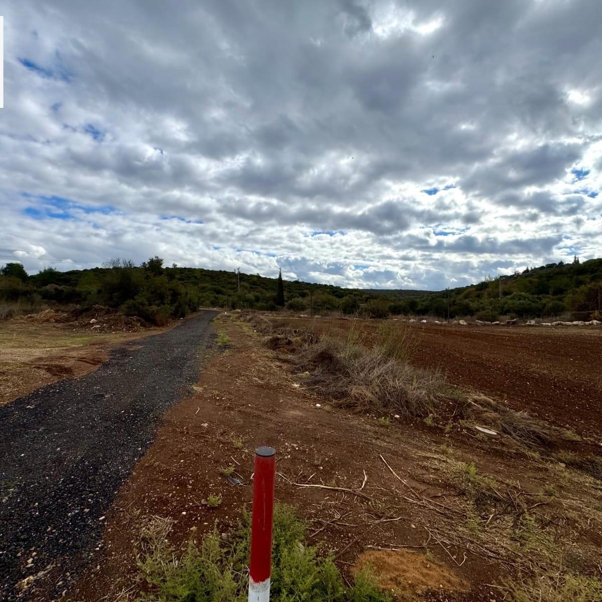 Land For Sale, Investment Opportunities: Moshav Givat Yeshayahu 2