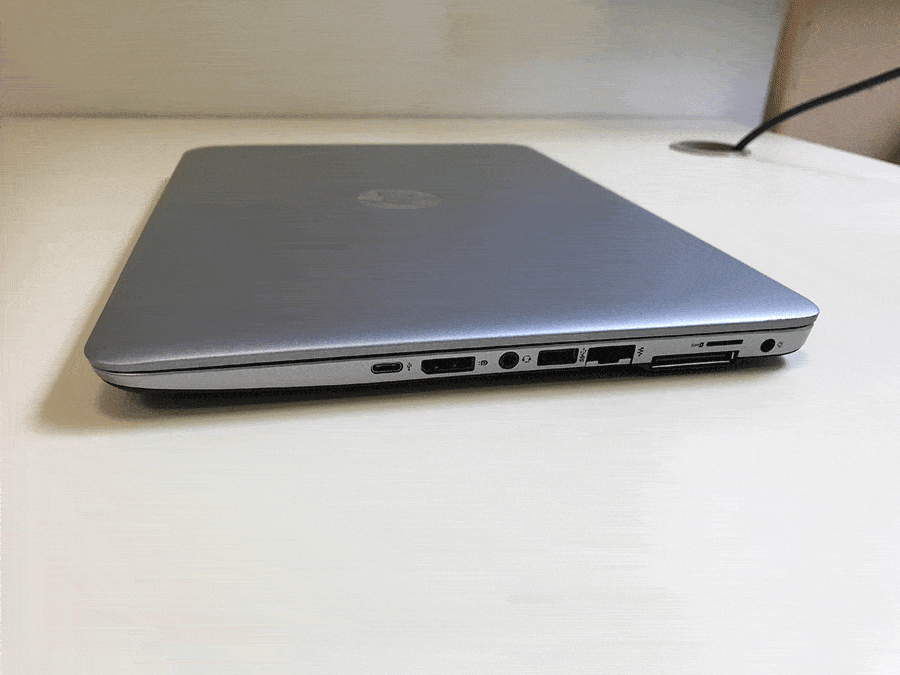HP EliteBook 840 G3 - côté droit