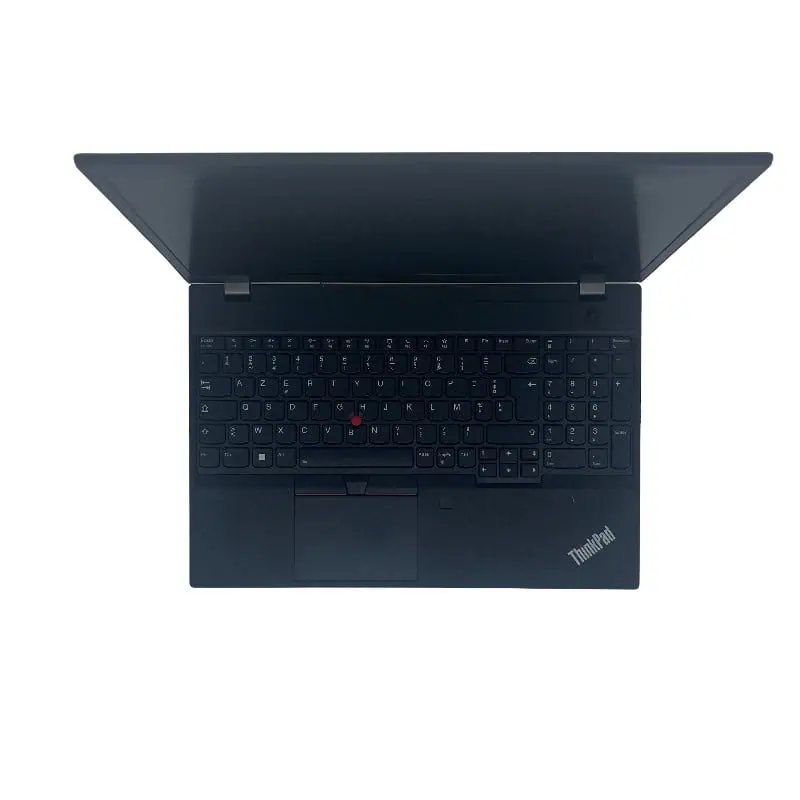 Ordinateur portable Lenovo ThinkPad noir ouvert, vue de dessus, clavier et écran visibles.