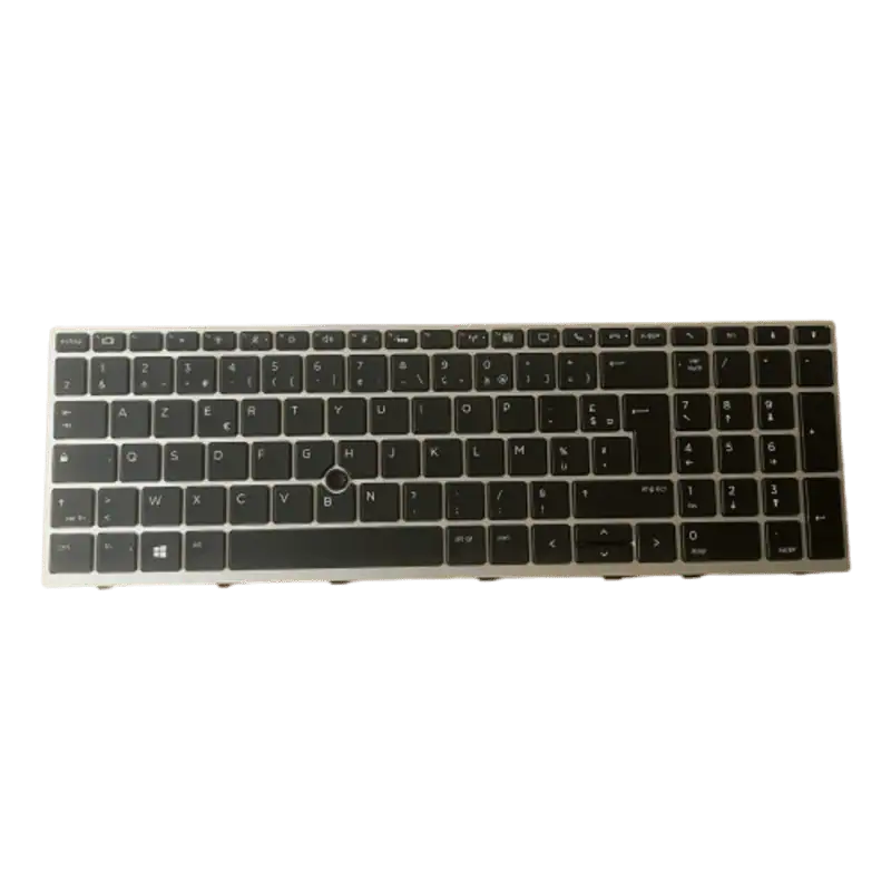 Clavier d'ordinateur portable avec touches noires et caractères blancs, conçu pour la saisie rapide et efficace, idéal pour le travail et les loisirs numériques.
