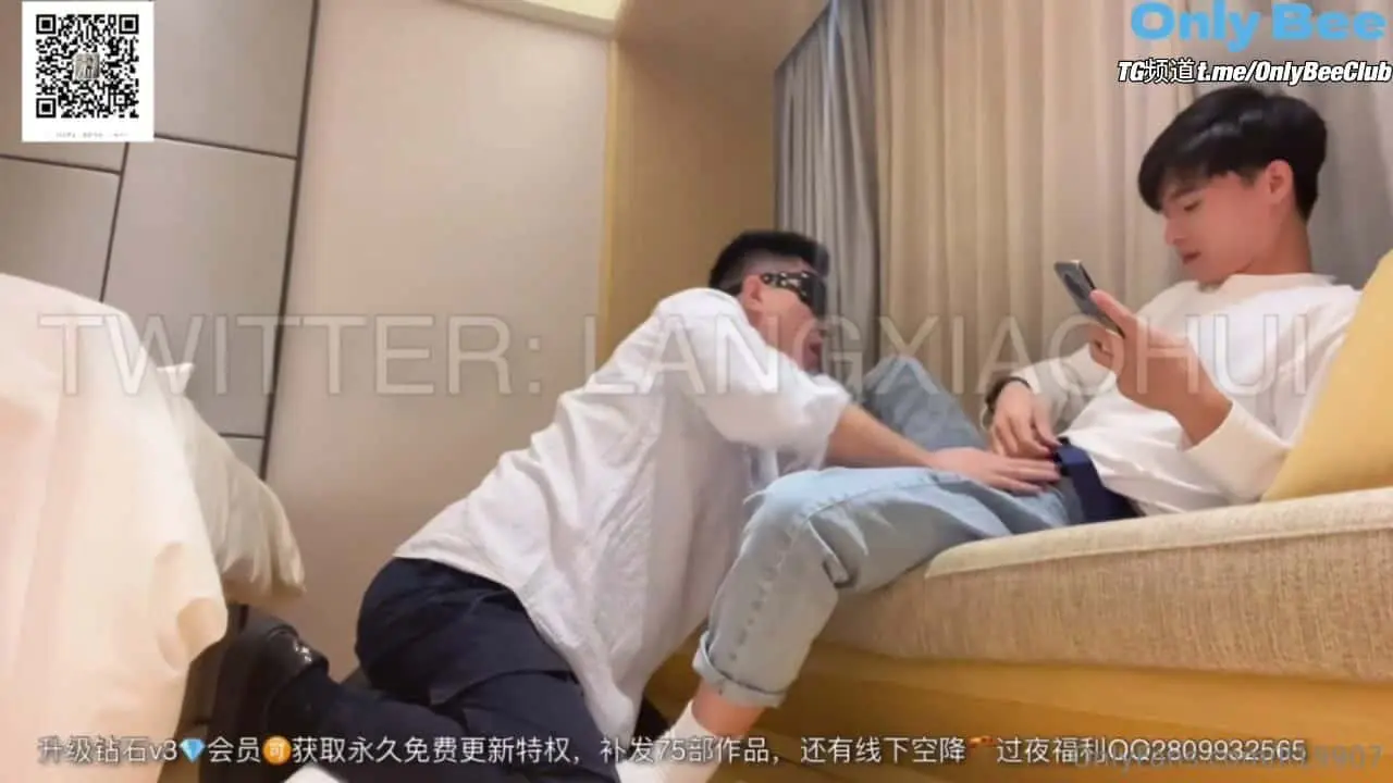 [Lang Xiaohui] 036: Teacher Lang’s handsome guy in white stockings has finished training the 185 sports student and then fucks A_handsome_guy_in_w with a big cock