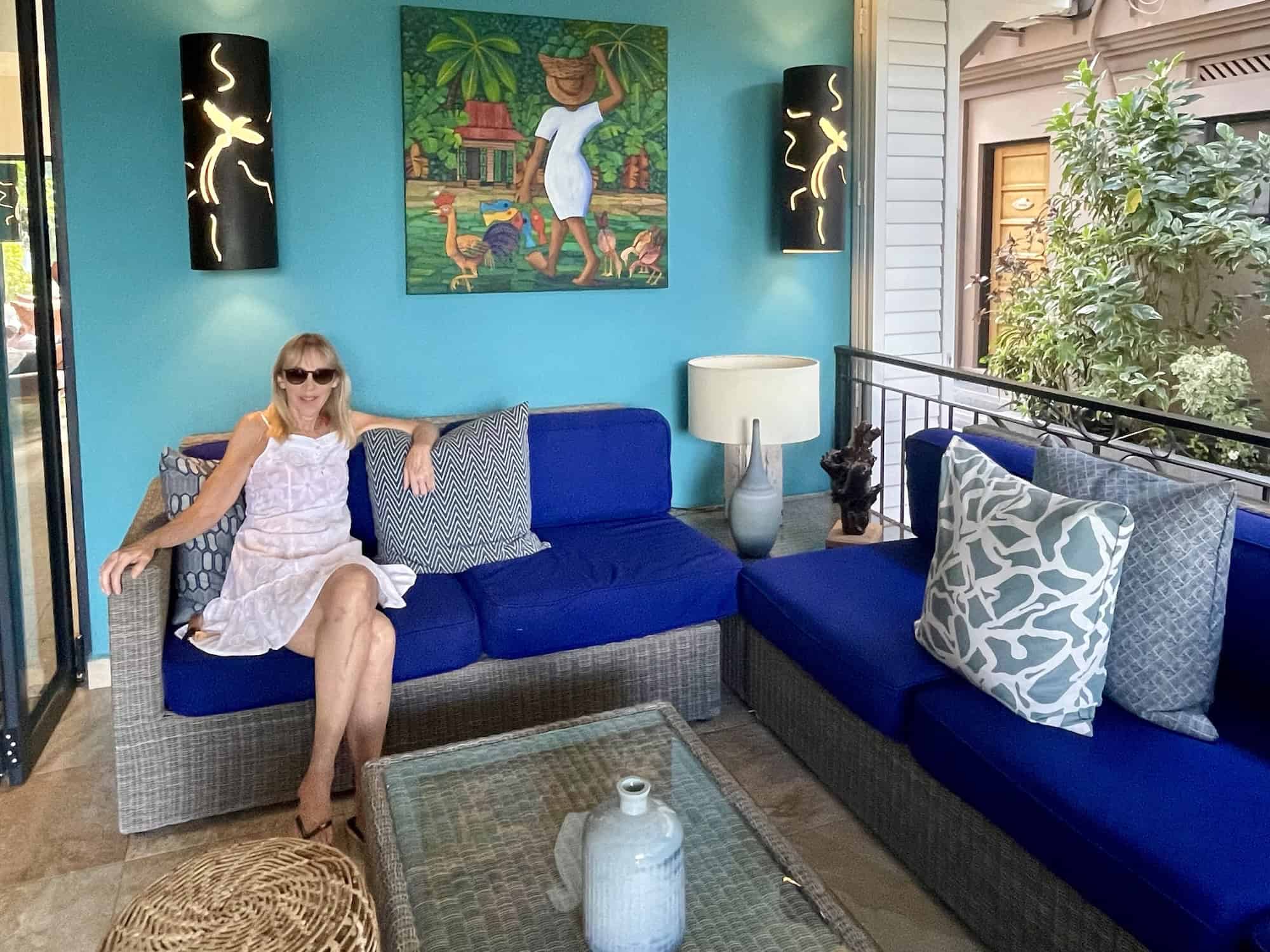 Lobby — Le Repaire