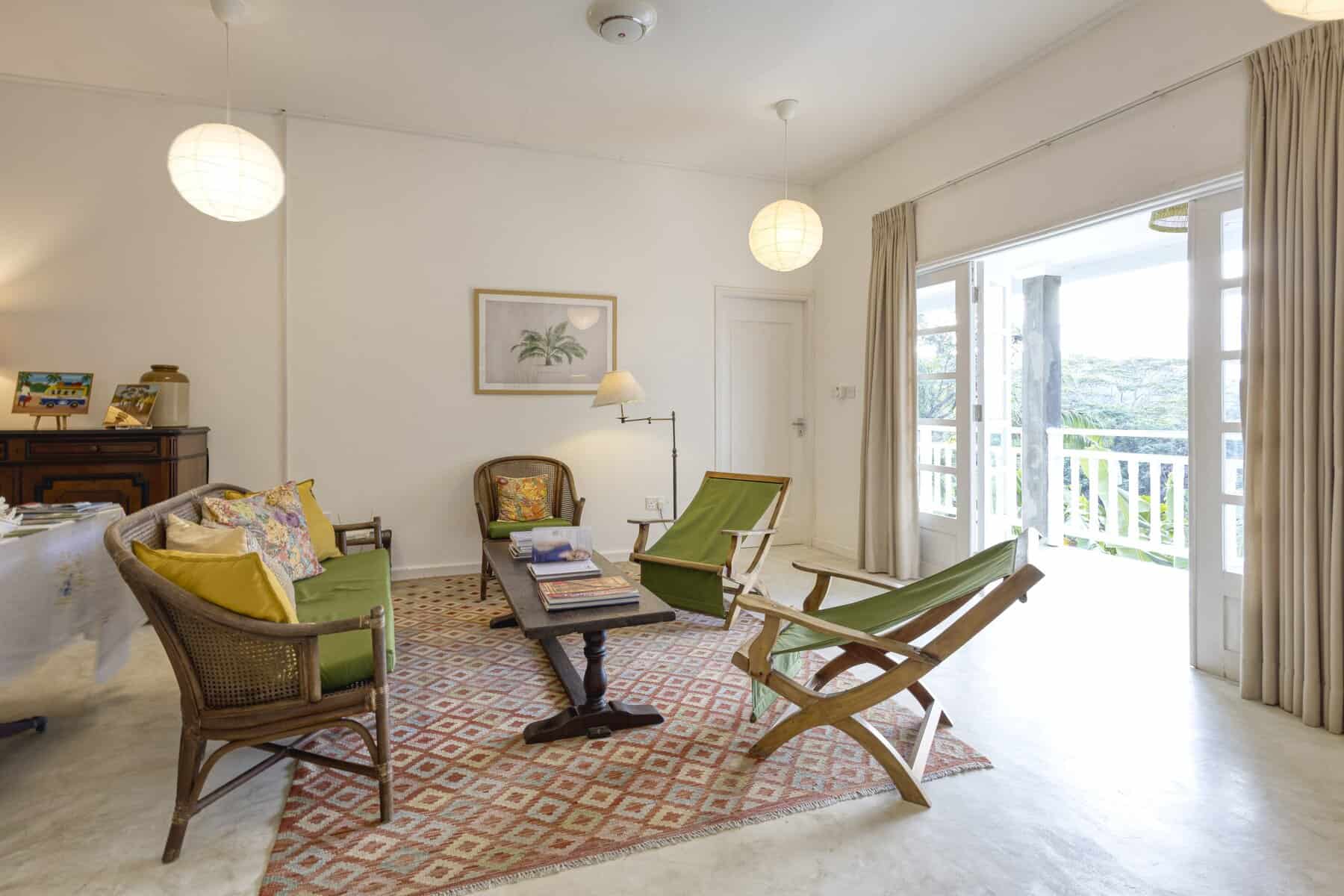 Katiti Lodge — terrace seating