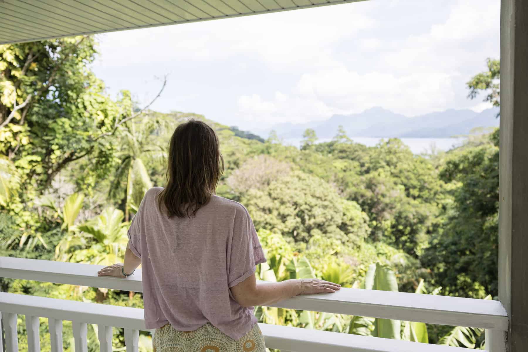 Katiti Lodge — bathroom with shower