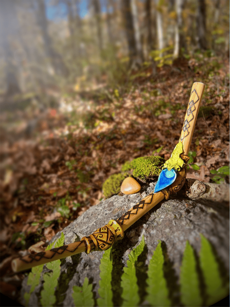 Blue-tepi-gemstone-wood