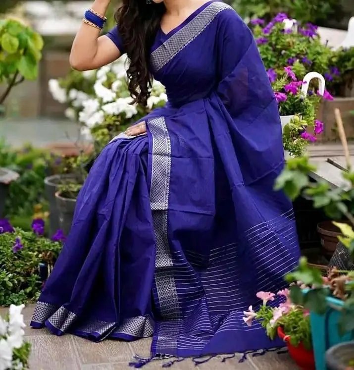 প্রিয়তমা কম্বো প্যাকেজ ব্লু কালার পিওর সুতি রানিং ব্লাউজ সহ, blue colour.Pure suti saree - Image 2