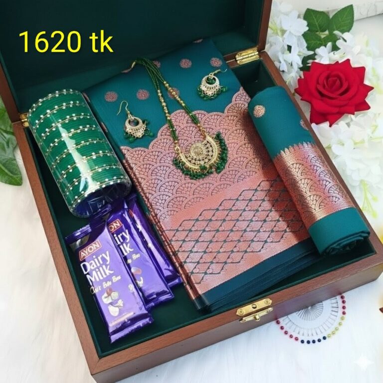 আপনার প্রিয়তমার জন্য সেরা সী-গ্রীণ কাতান সফ্ট সিল্ক শাড়ি গিফ্ট প্যাকেজ😍