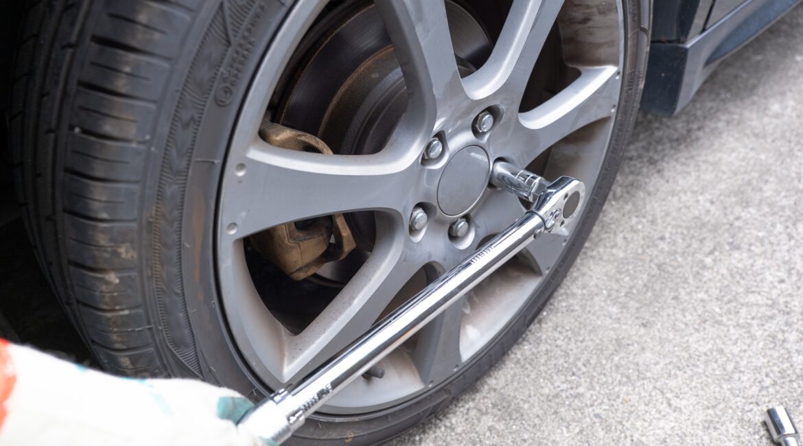 トルクレンチおすすめ5選【2026年最新版】タイヤ交換、オイル交換に最適なプレセット型