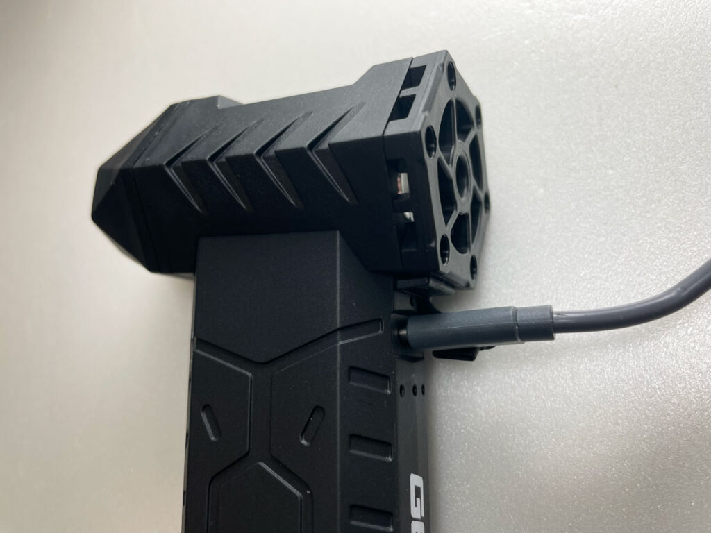 タイプC充電で楽々のGENTOS（ジェントス）