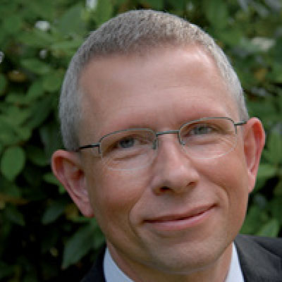 Dr Andy Sparkes