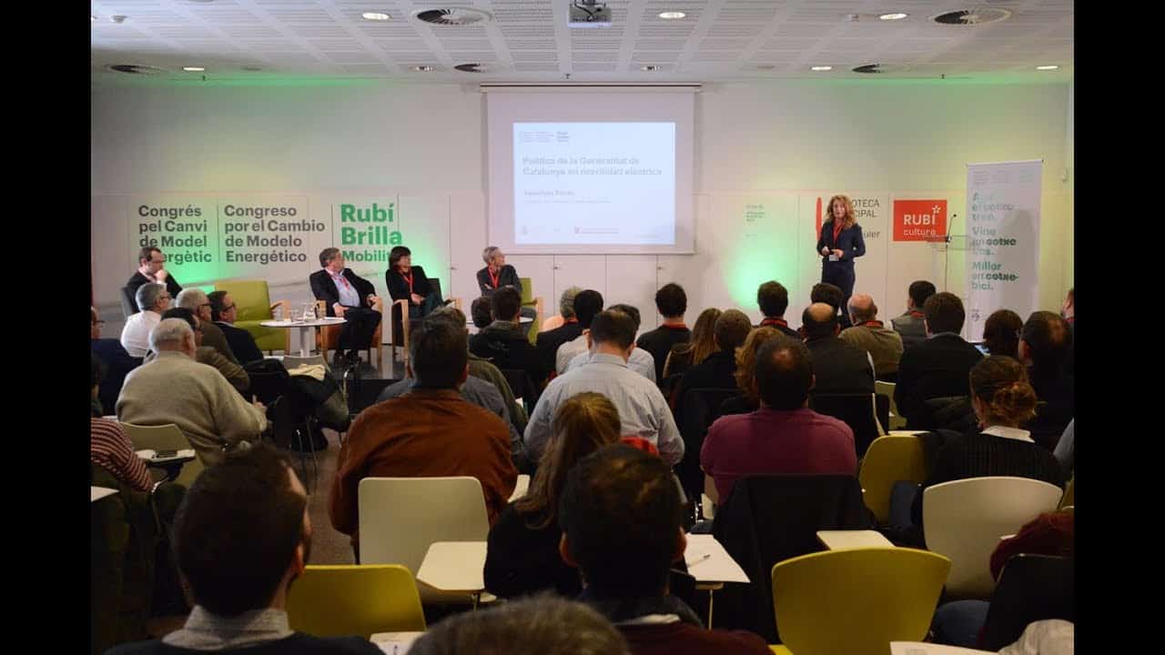 Disseny i organització del congrés Rubí Brilla sobre transició energètica municipal i cooperació entre administracions