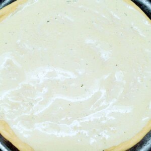 Creamy Garlic Pizza Sauce