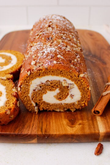 Old Fashioned Pumpkin Roll with Pecans