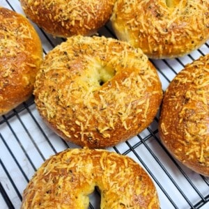 Italian Herbs and Cheese Bagels