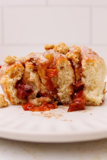 Peach Cobbler Cinnamon Rolls