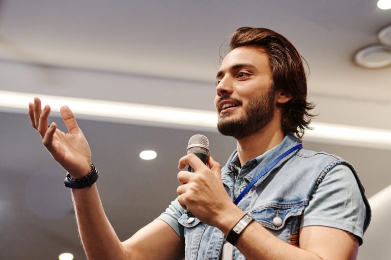 Public Speaking Skills in the Workplace: Master This Crucial Skill in 2025