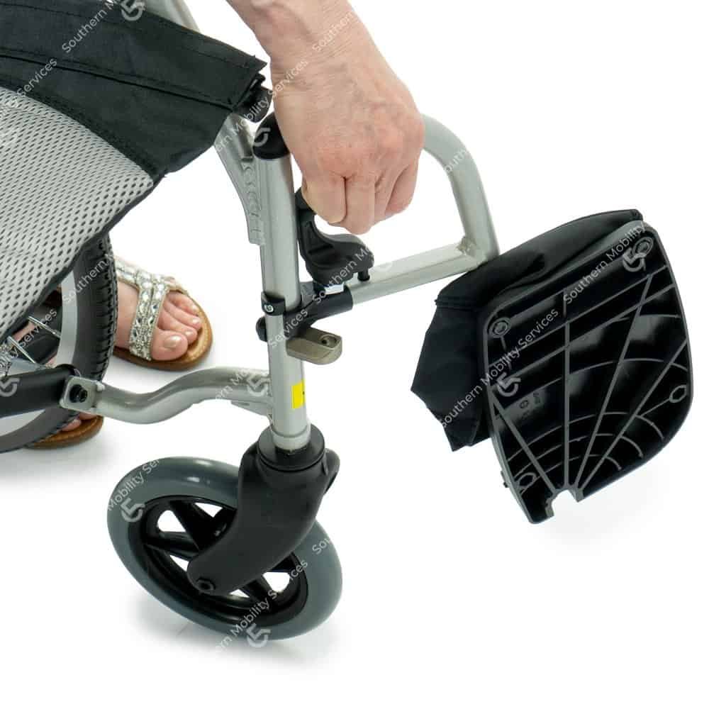 ergo lite2 self propelled wheelchair foot rests