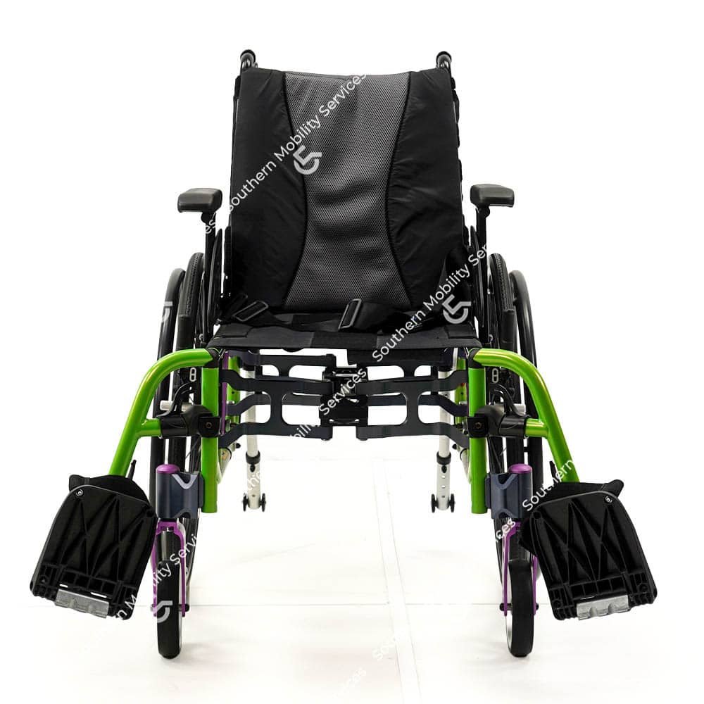invacare action 5 self propelled wheelchair swing away legrests
