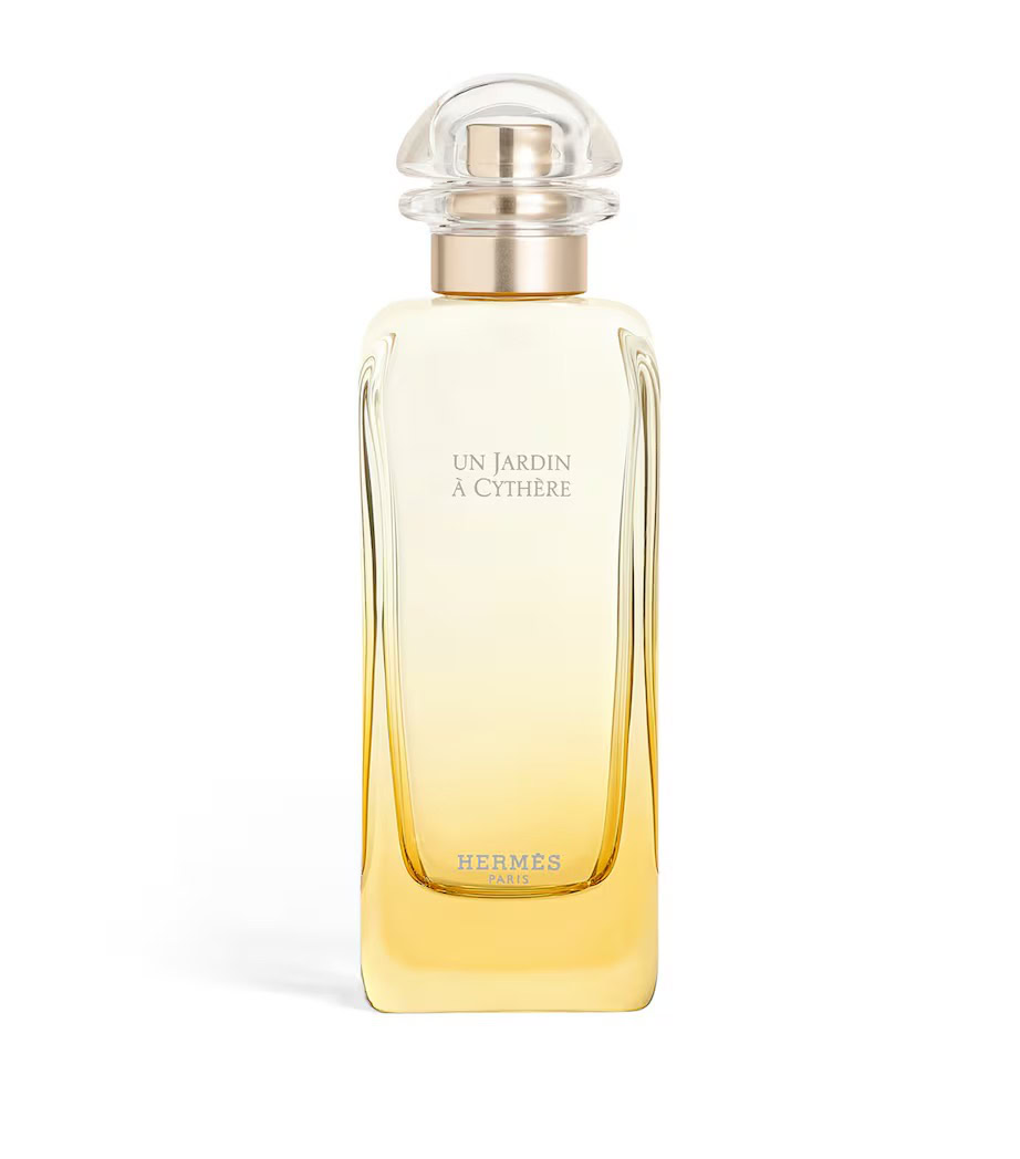Hermès Un Jardin à Cythère - grasses, olive wood, and fresh pistachio Hermès Un Jardin à Cythère Eau de Toilette with grasses, olive wood, and fresh pistachio in a citrus woody Mediterranean fragrance