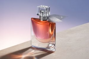 Lancôme La Vie Est Belle – The Fragrance That Defined an Era