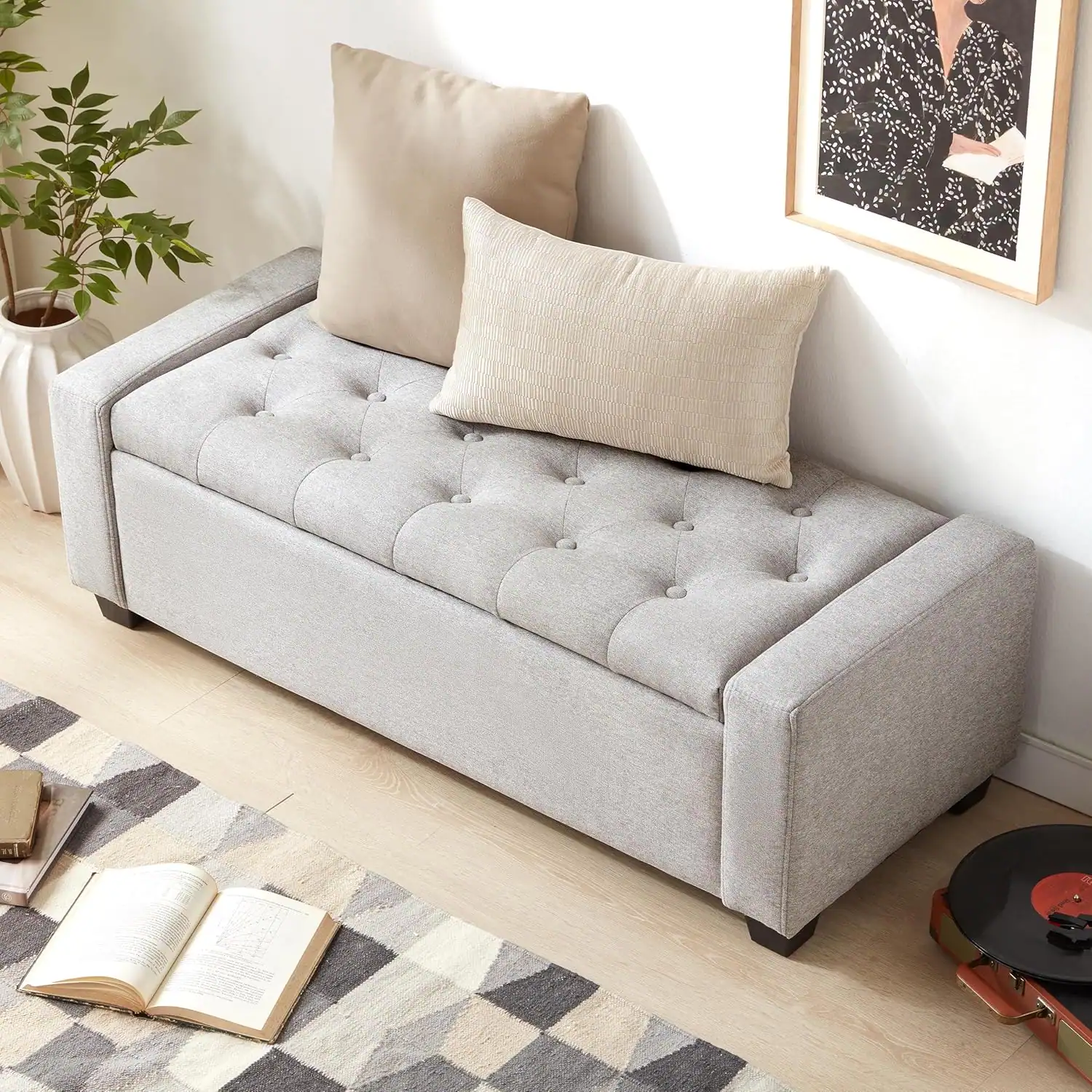 Entryway organization for small apartments with stylish storage solutions.