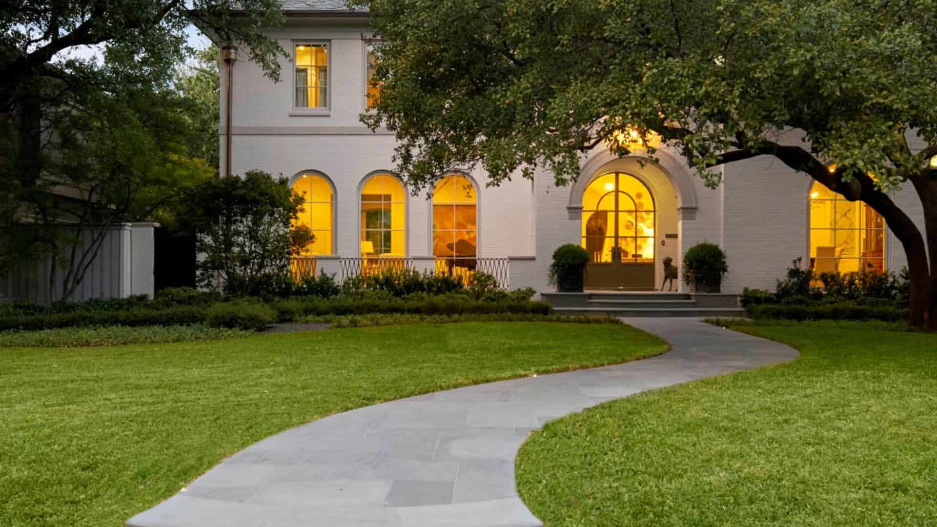 Front yard landscape