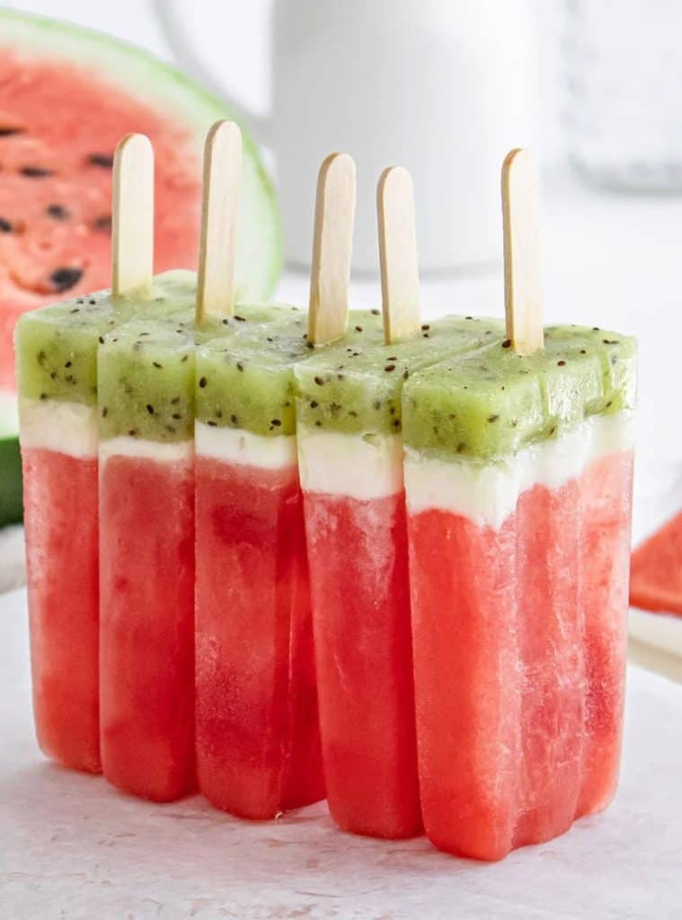 13-Kiwi-Watermelon-Popsicles- easy watermelon recipes