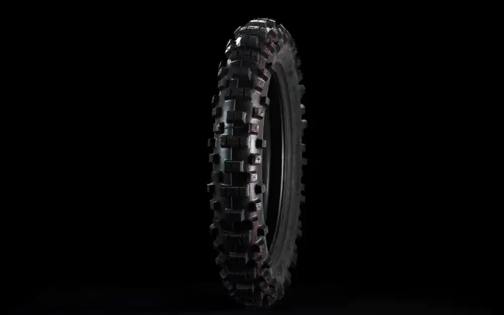 Rear tire Metzeler soft 140/80-18