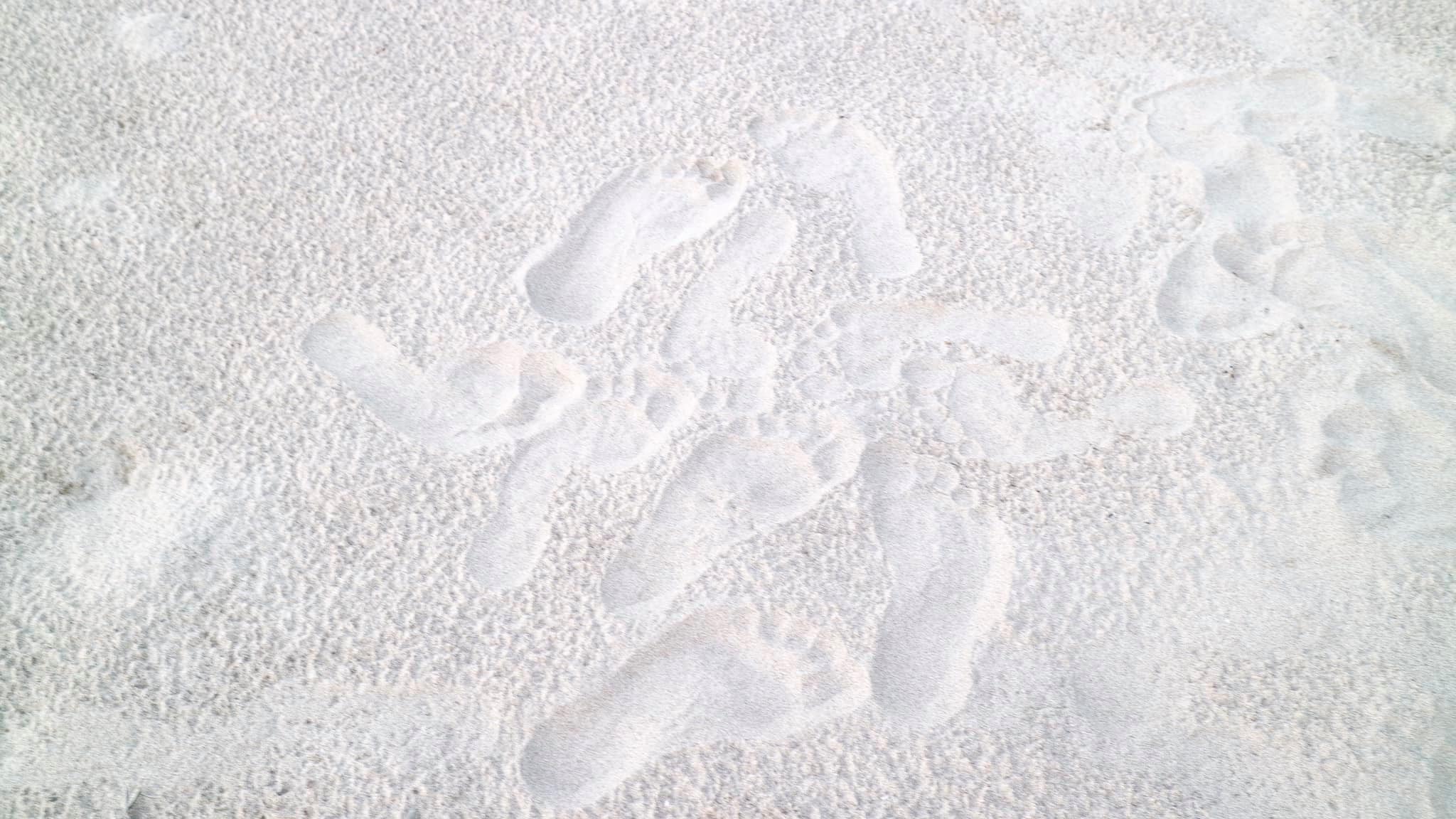 White-sand-beach-island-off-beaten-path-Palawan