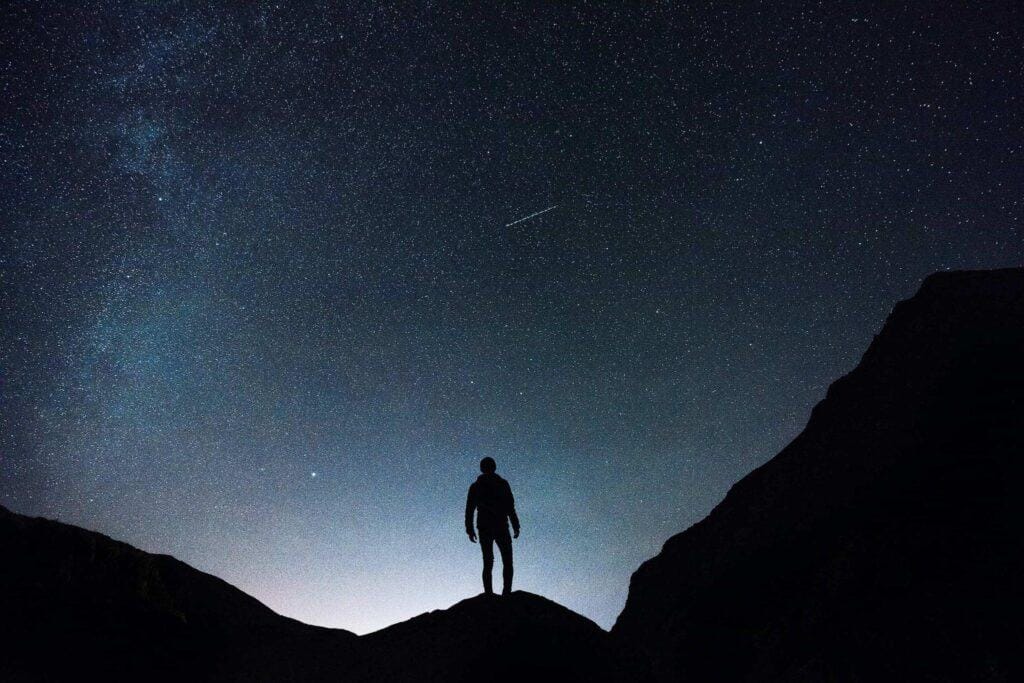 33 Fun Adventure Ideas: The Ultimate Adventure Bucklist 2 Stargazing