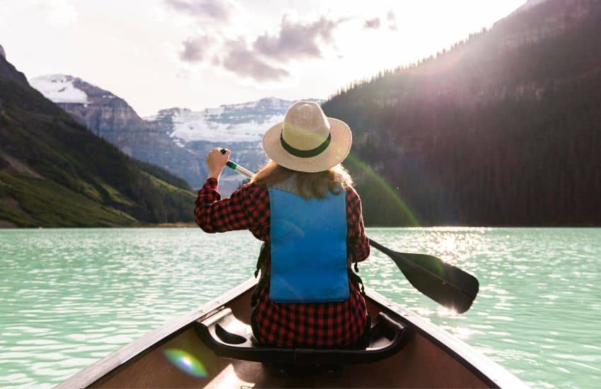 Recreational canoe