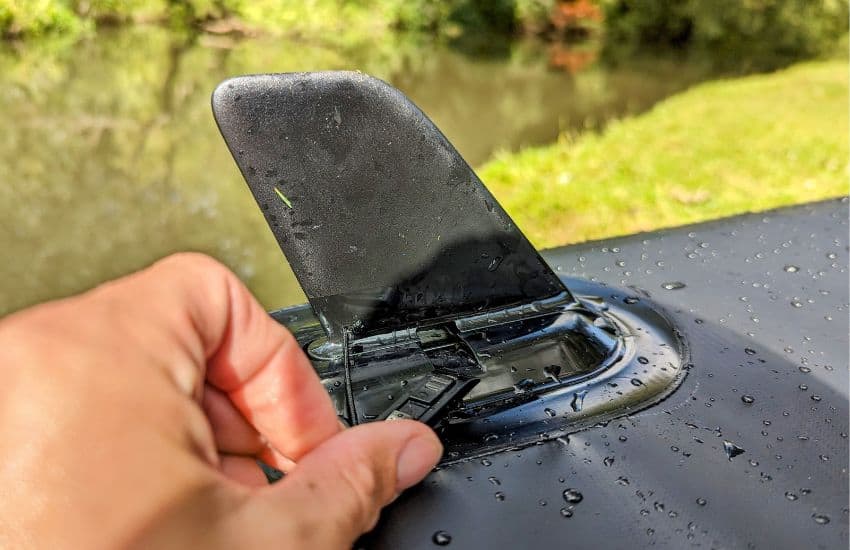 Decathlon’s Itiwit 100 Inflatable Kayak Review 2025 4 Itiwit 100 Inflatable Kayak fin