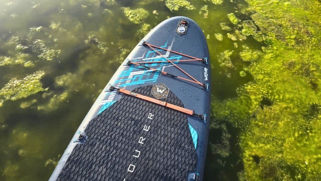 Wave Tourer 3.0 Paddleboard front bungee on the water