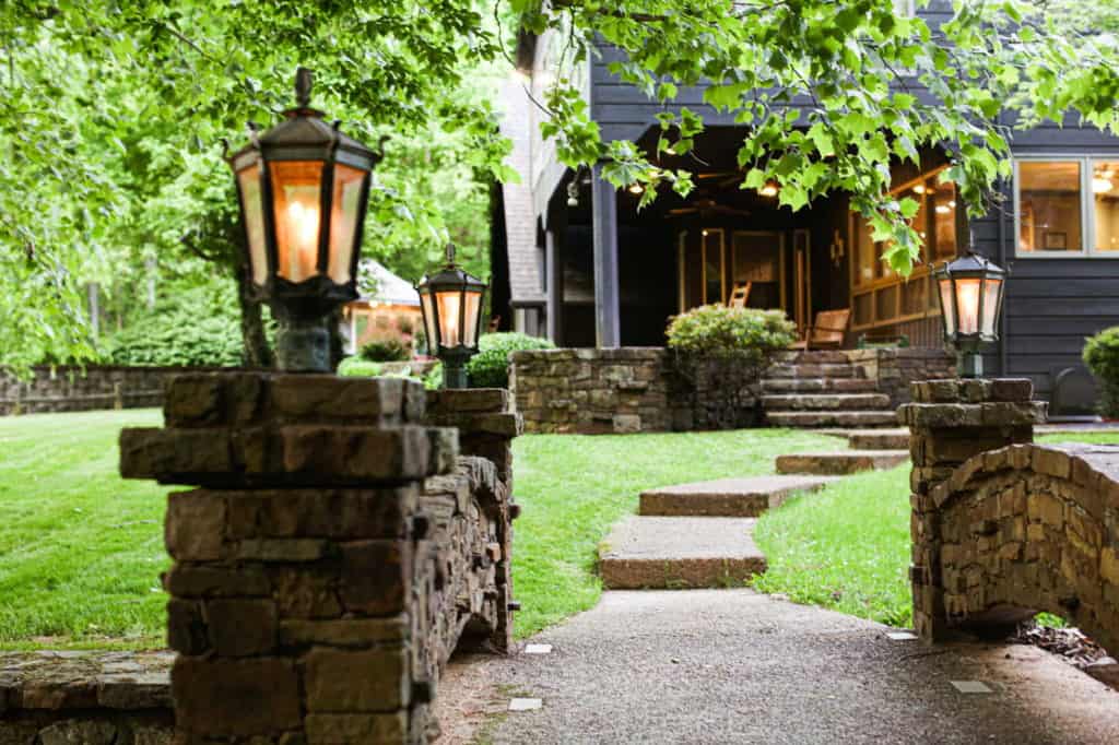 steps to house