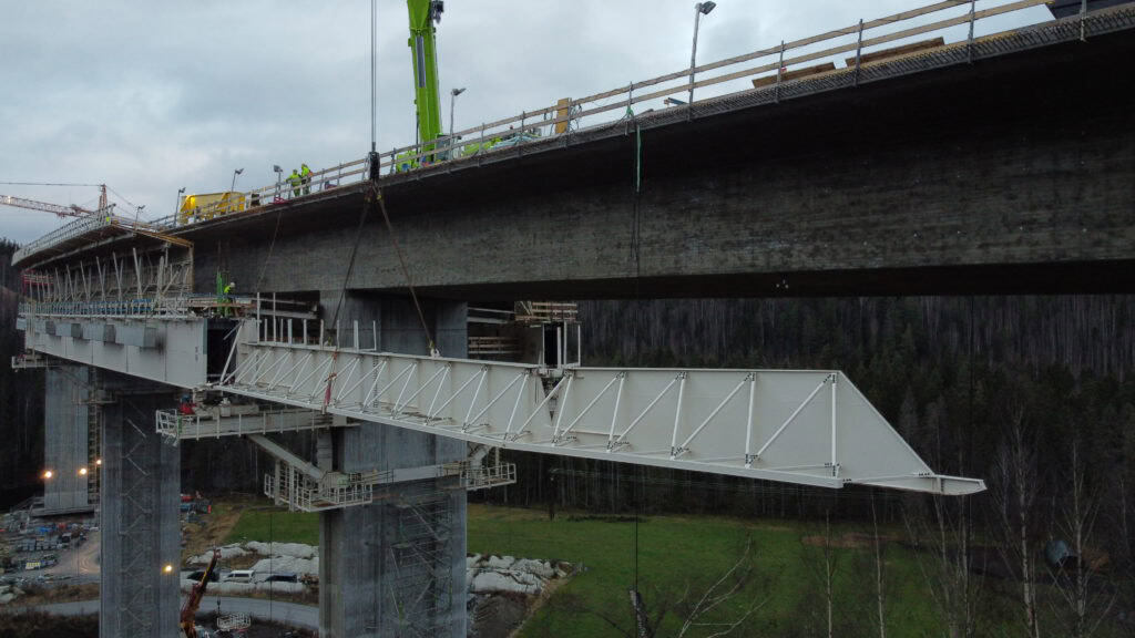MSS and FT at Randselva bridge in Norway