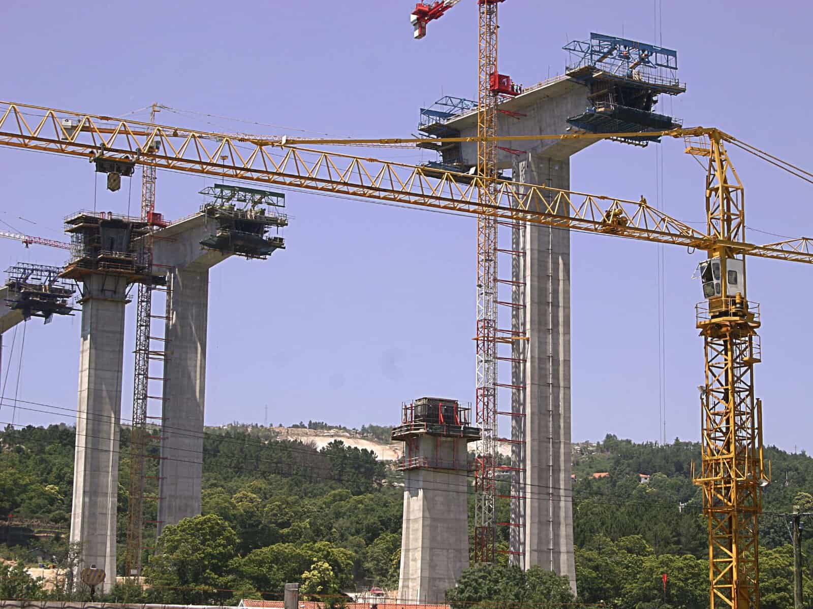 Form Traveller Strukturas