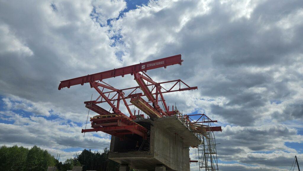 5 pairs of Balanced Cantilever Form Travellers at Construction of the Morawica and Wola Morawicka bypasses